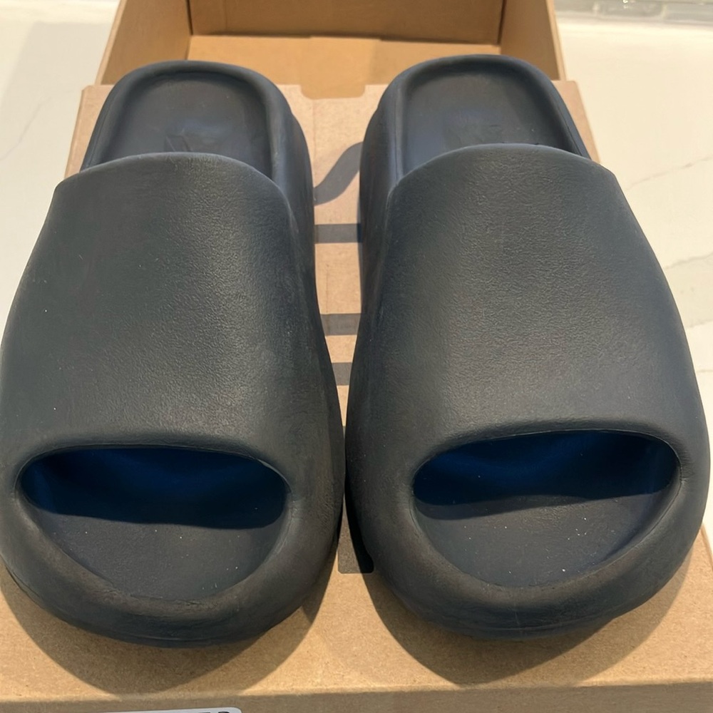 adidas Black Slippers with Comfortable Flat Sole and Minimalist Design - Picture 4 of 10